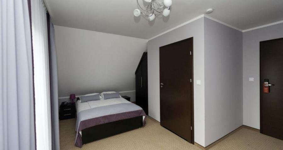 Hotel Klaudia Juszczyn Extérieur photo