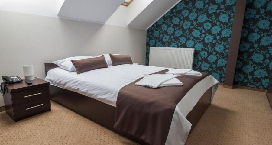 Hotel Klaudia Juszczyn Extérieur photo
