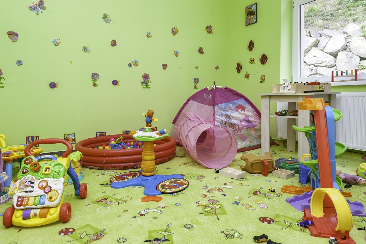 Hotel Klaudia Juszczyn Extérieur photo